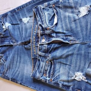 American Eagle Outfitters Distressed Blue Boyfriend Jeans
